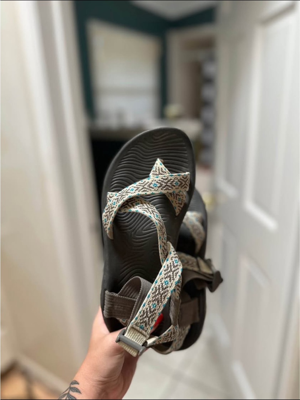 Chaco Women's Tan and Blue Patterned Strap Sandals